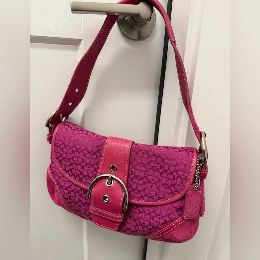 Coach‎ Y2K Fuchsia Pink Small Soho Flap Shoulder Bag 6818 China